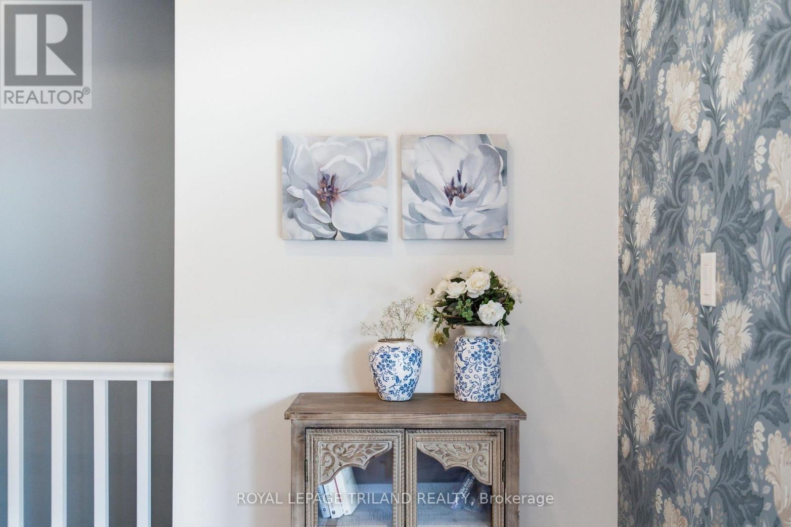 149 COLLINS WAY - 24