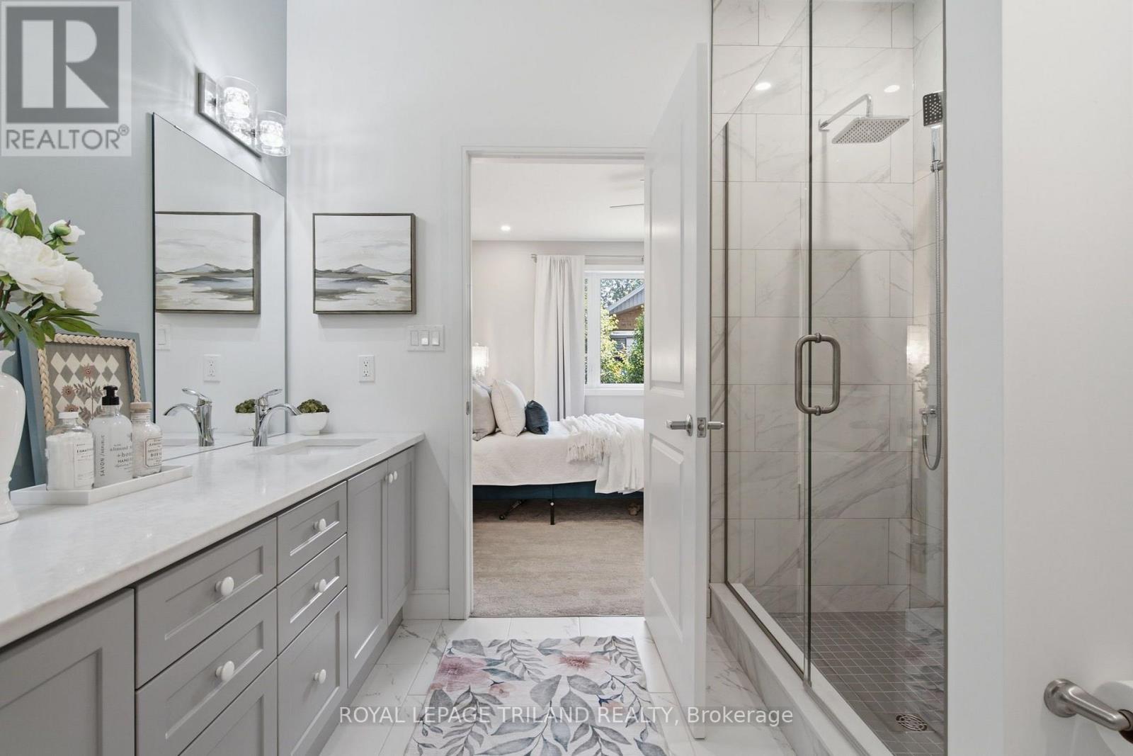 149 COLLINS WAY - 28