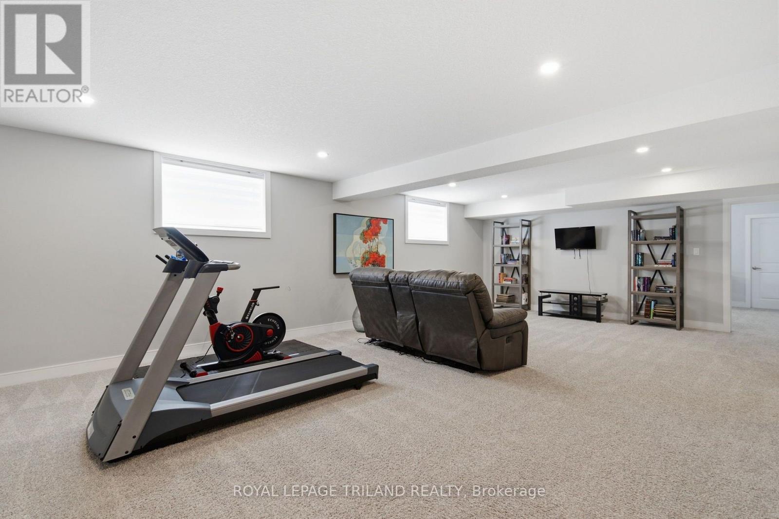149 COLLINS WAY - 33