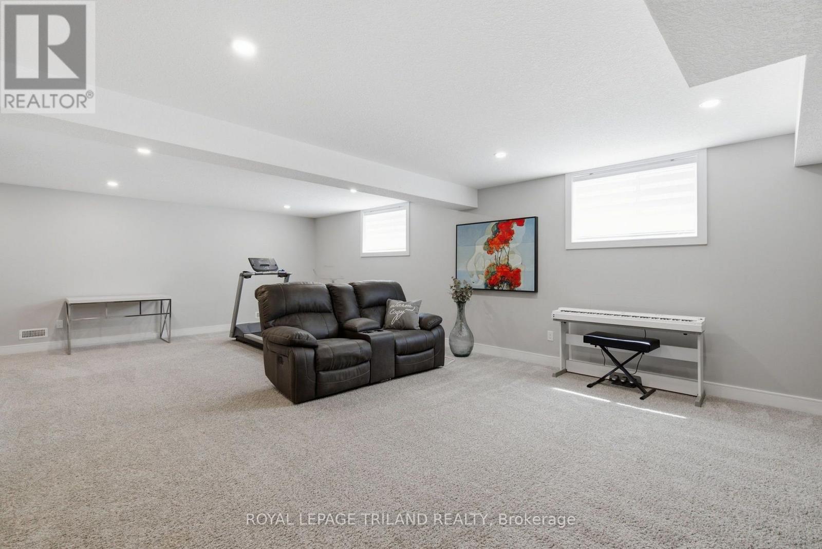 149 COLLINS WAY - 34