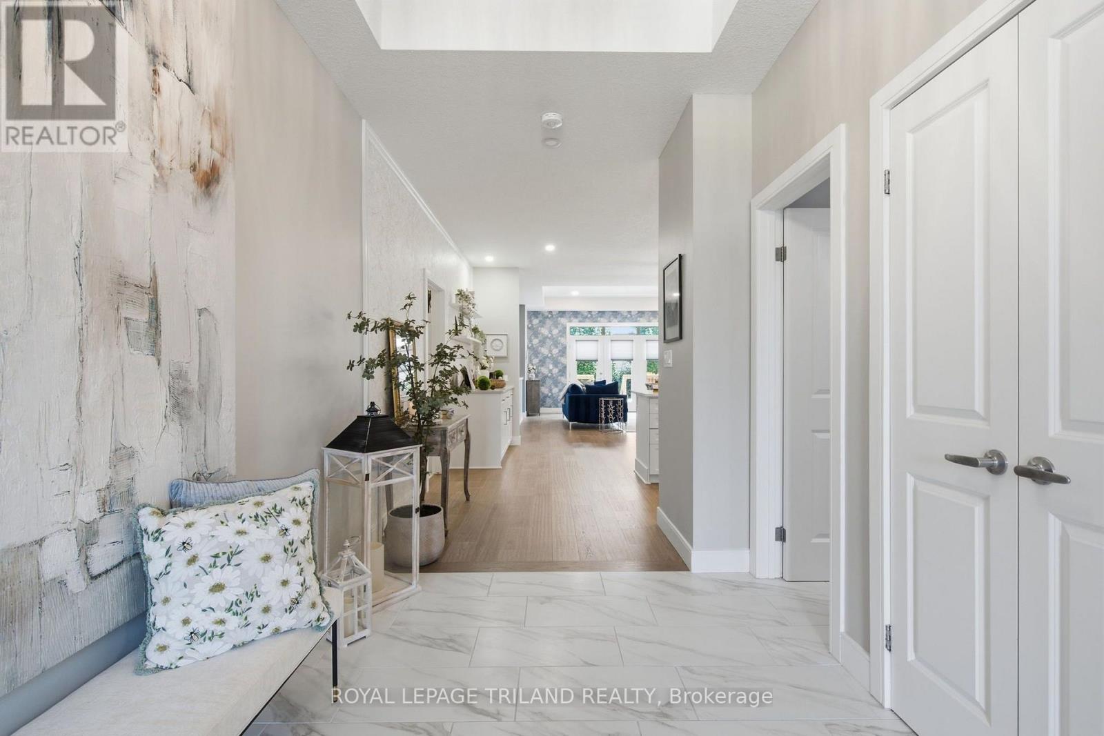 149 COLLINS WAY - 4