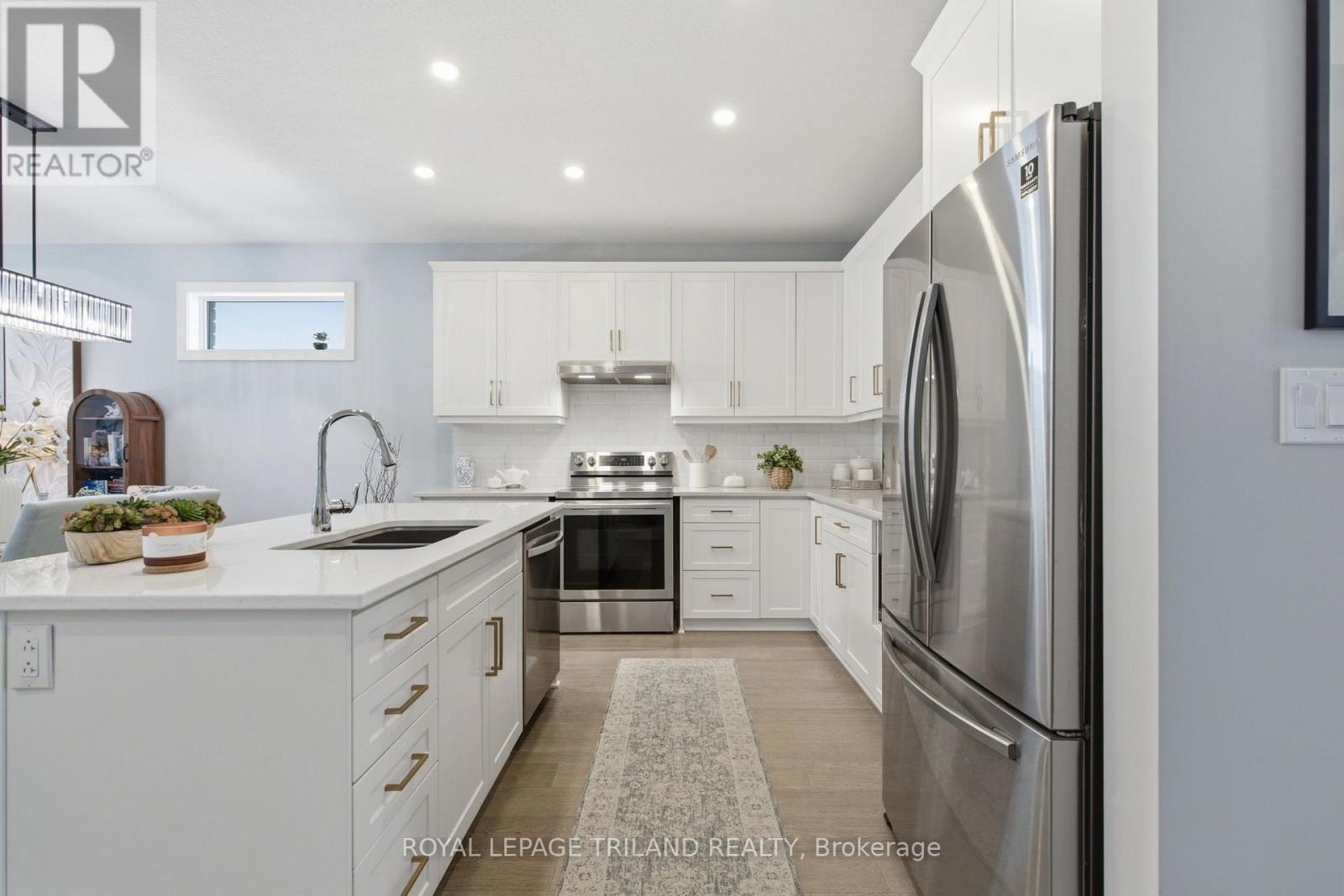 149 COLLINS WAY - 6