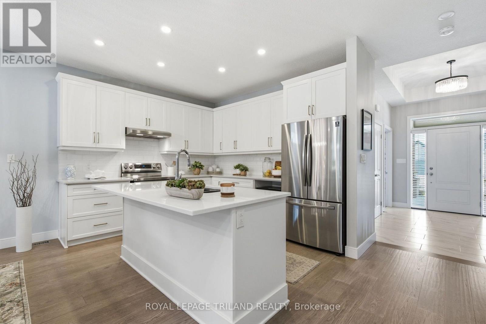 149 COLLINS WAY - 7