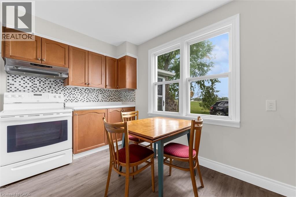 87 MUD Street E - 10
