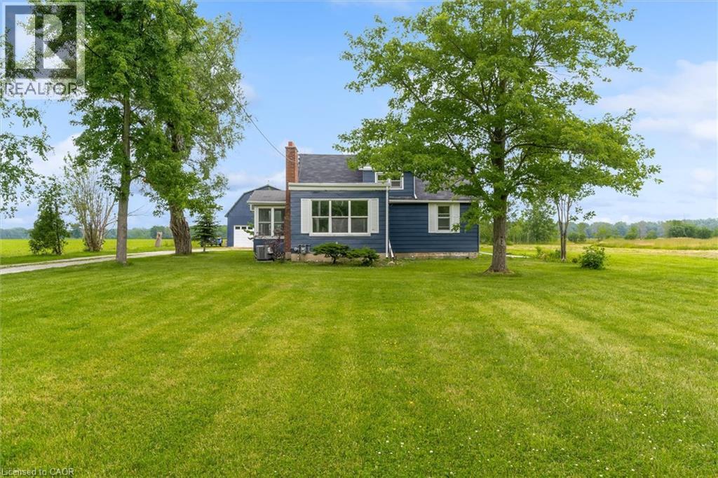 87 MUD Street E - 2