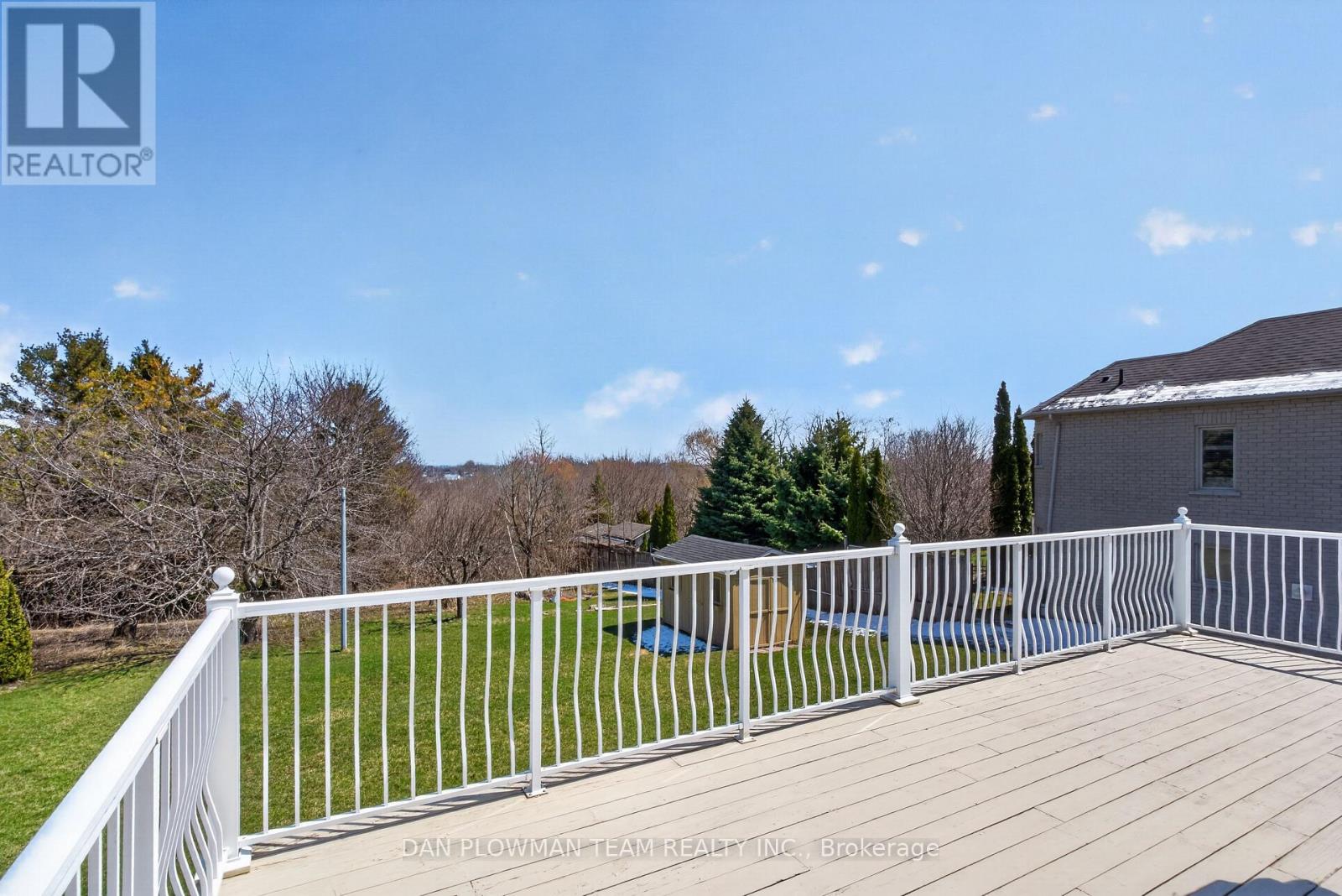 357 POWELL ROAD - 47
