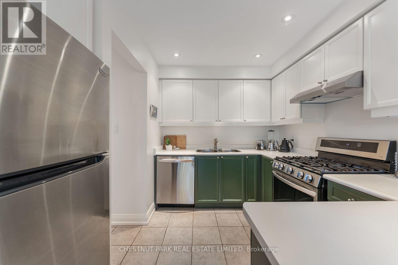 64 CURZON STREET - Image 9