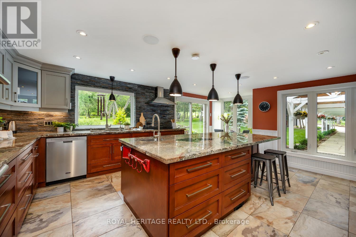4395 WESTNEY ROAD N - 18