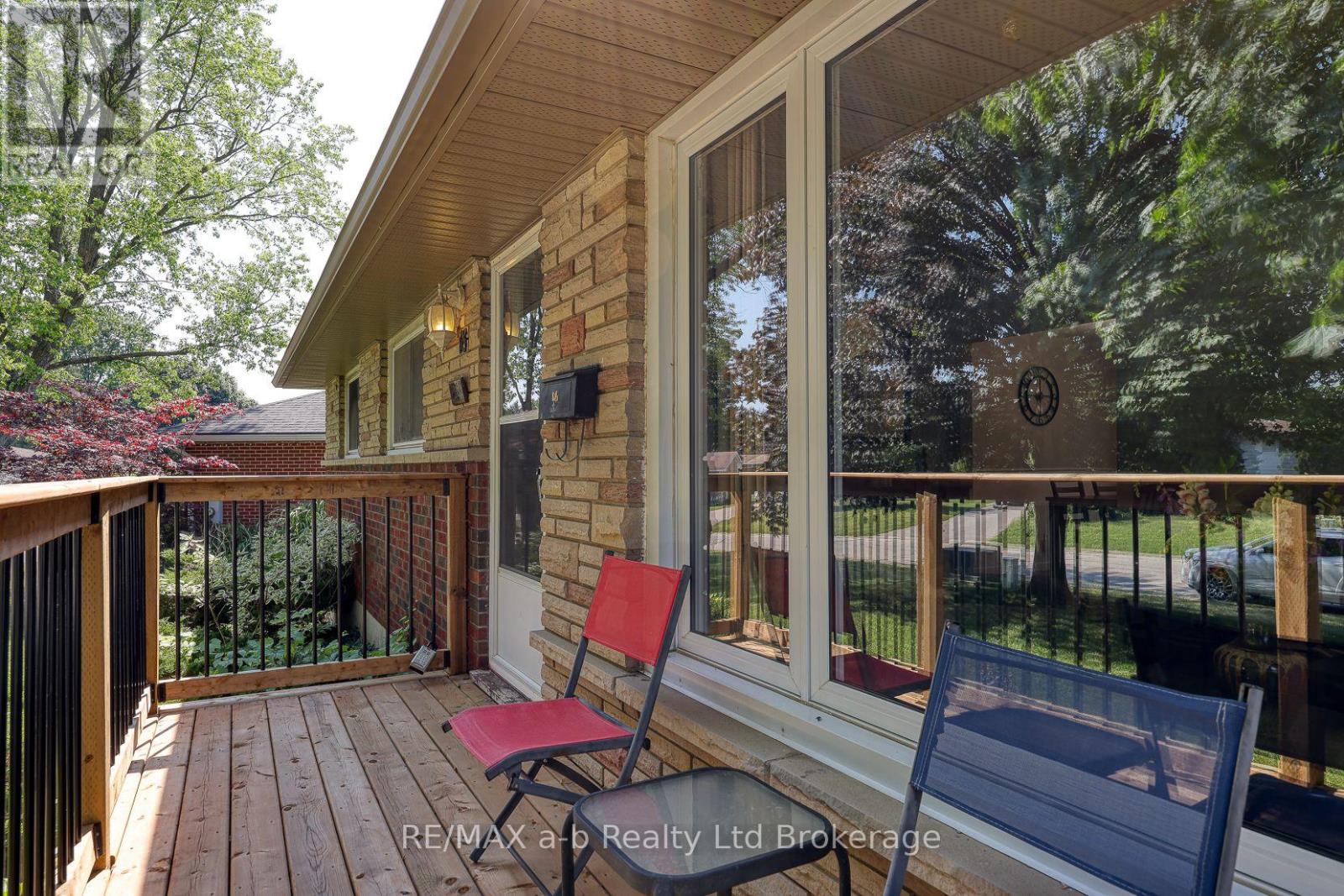 18 CHISHOLM DRIVE - 19