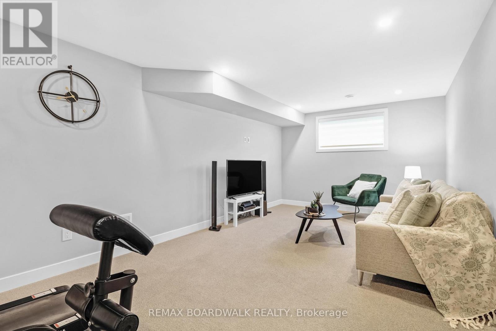 232 BRISTOL CRESCENT - Image 19