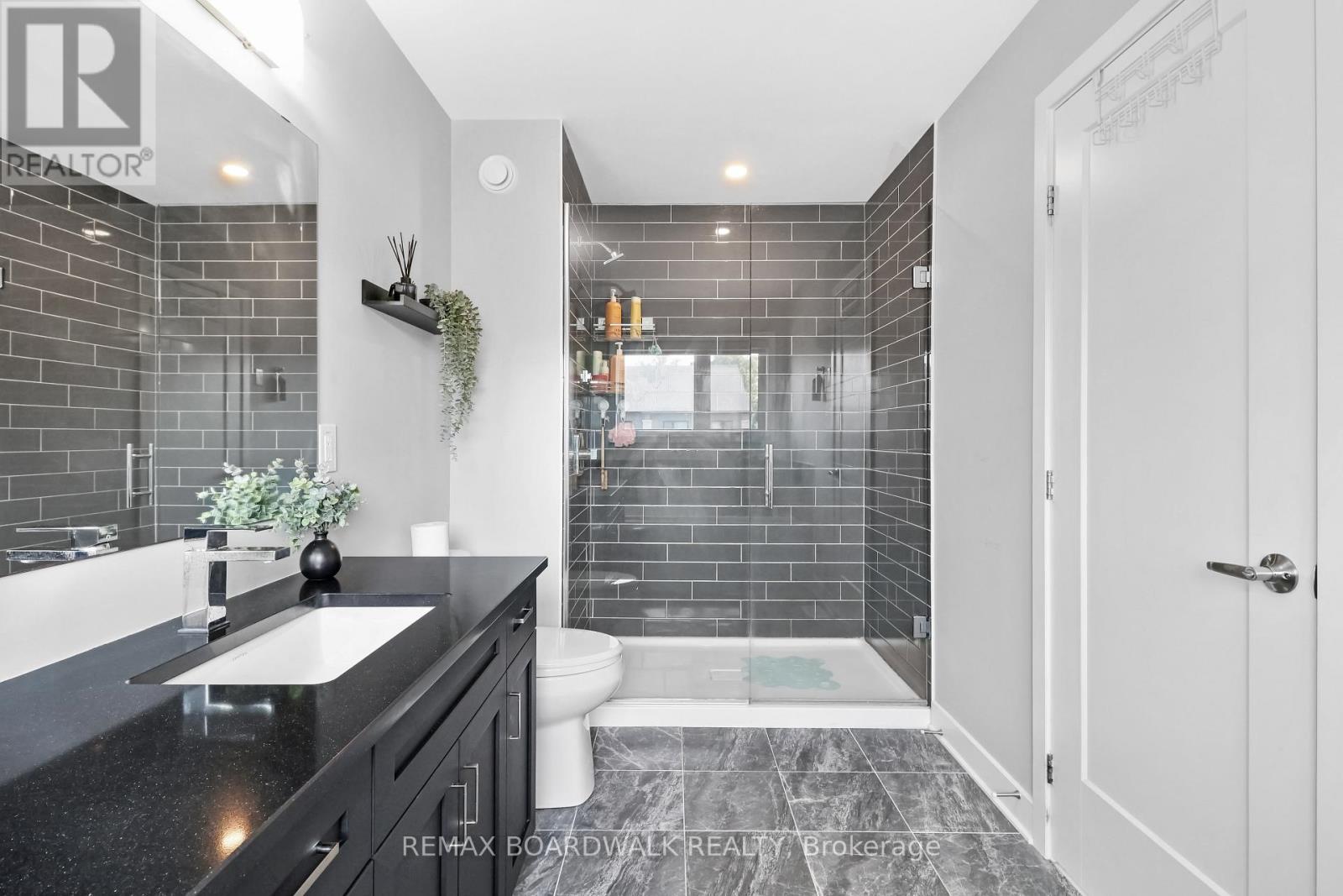 232 BRISTOL CRESCENT - Image 26