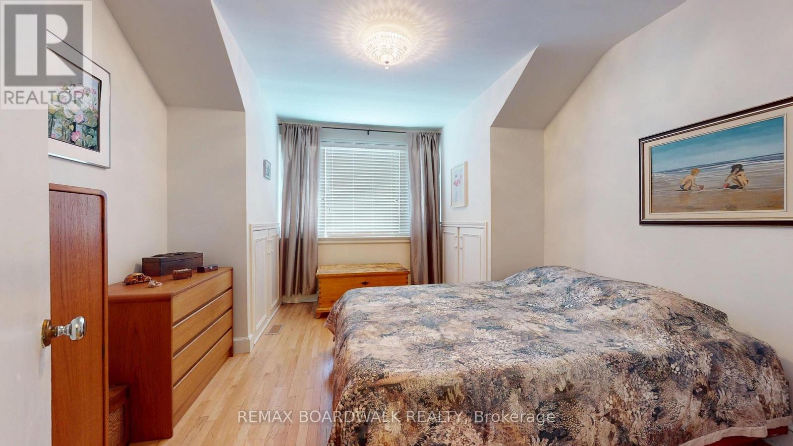 148 JAMES STREET E - 18