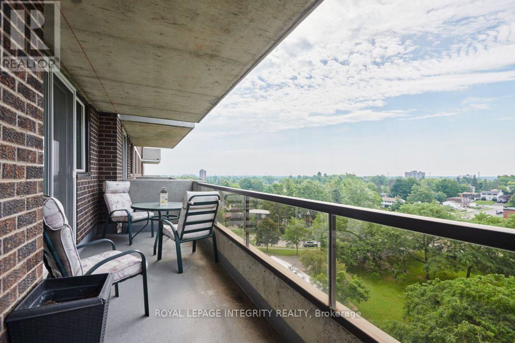 810 – 1705 PLAYFAIR DRIVE, Ottawa. Luxury613. By Peter Sagos - Image 13