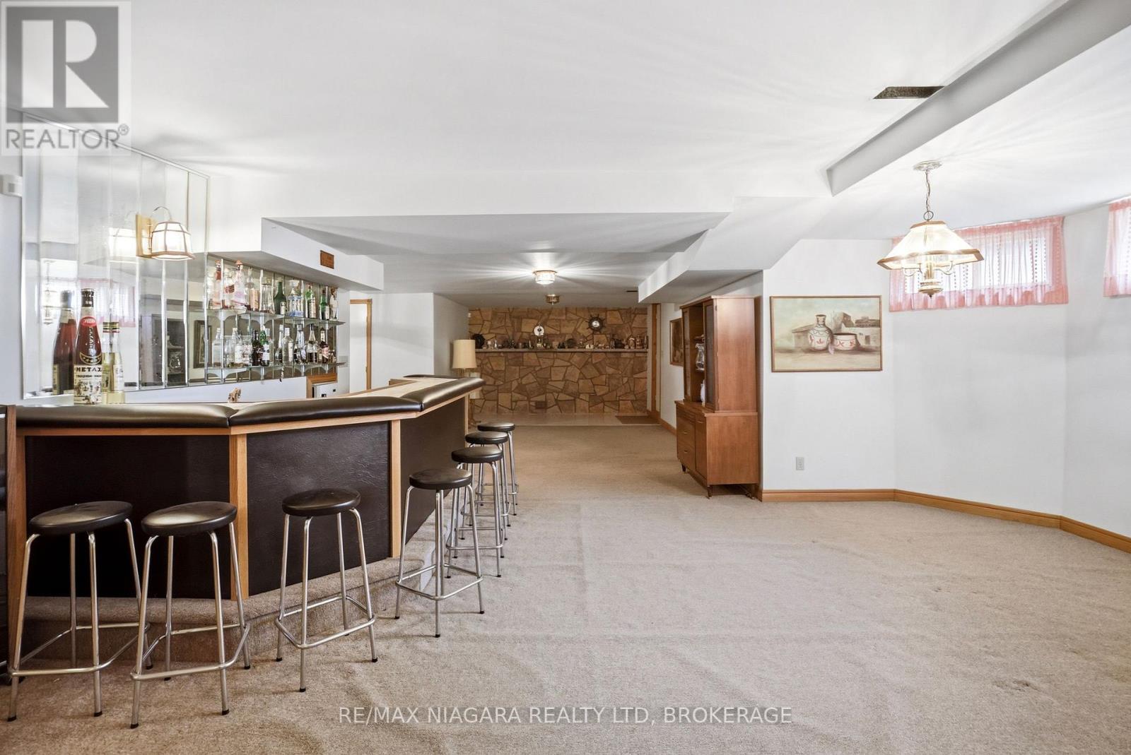 599 LAKESHORE ROAD E - 27
