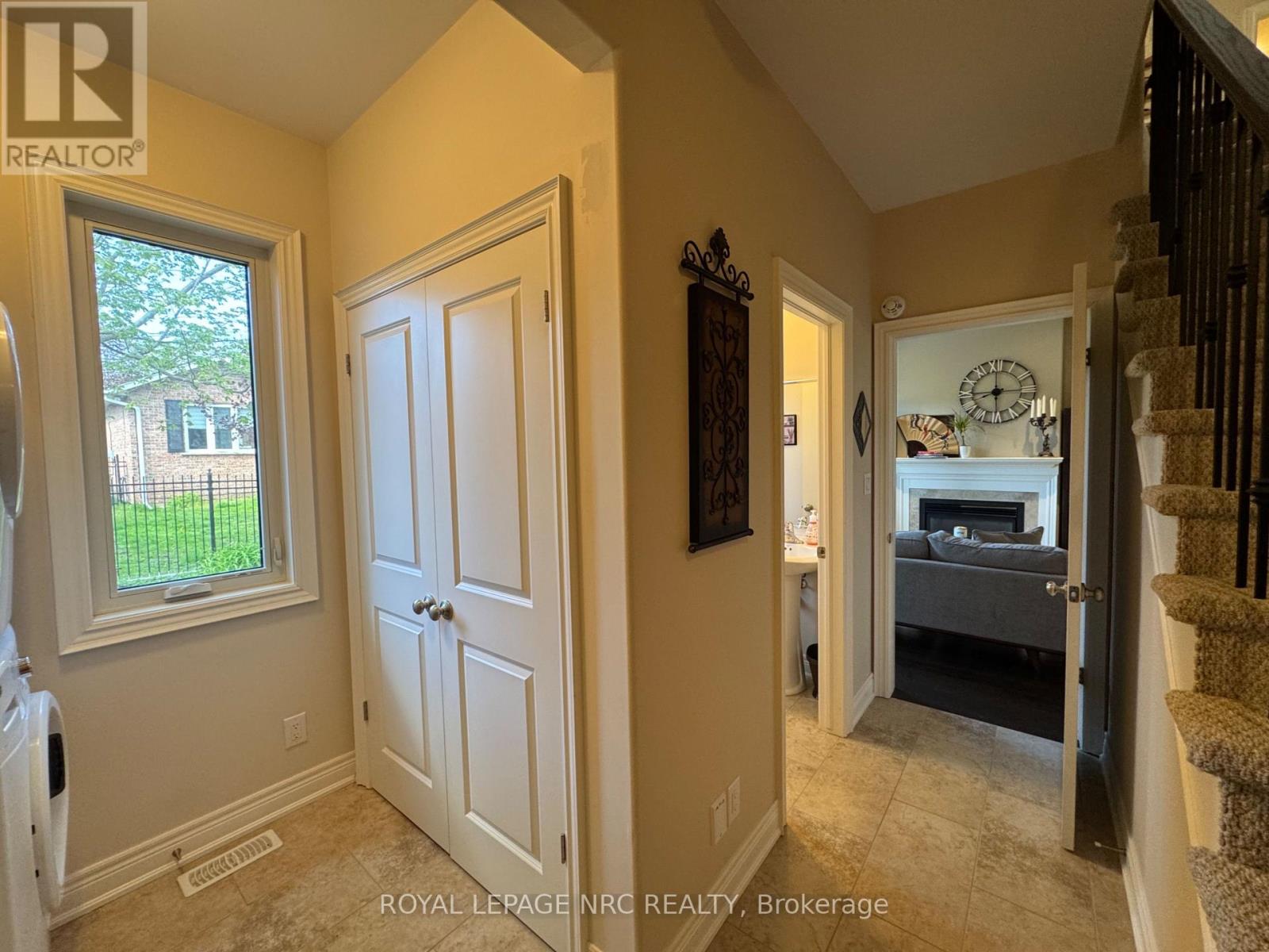 #2 6186 DORCHESTER ROAD - 17