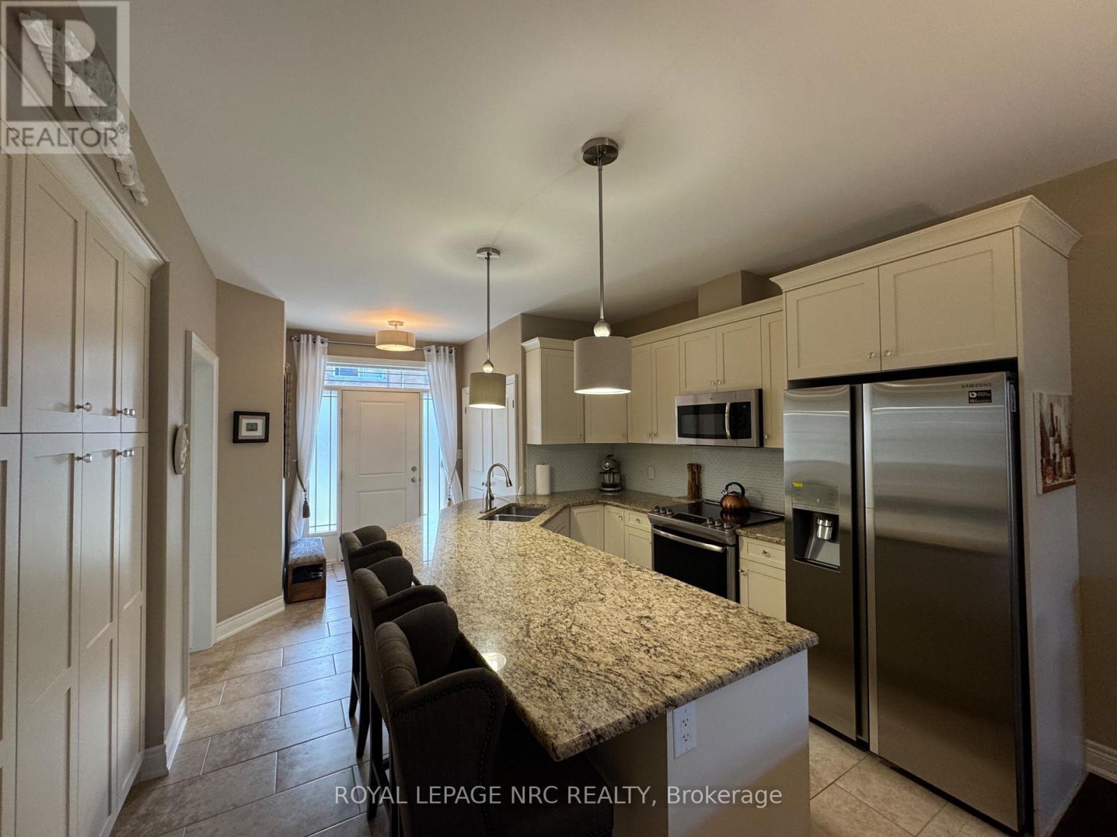 #2 6186 DORCHESTER ROAD - 5