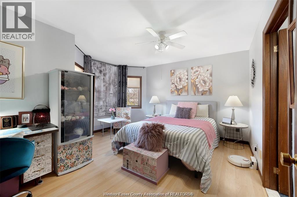 172 POINTE WEST DRIVE - 19
