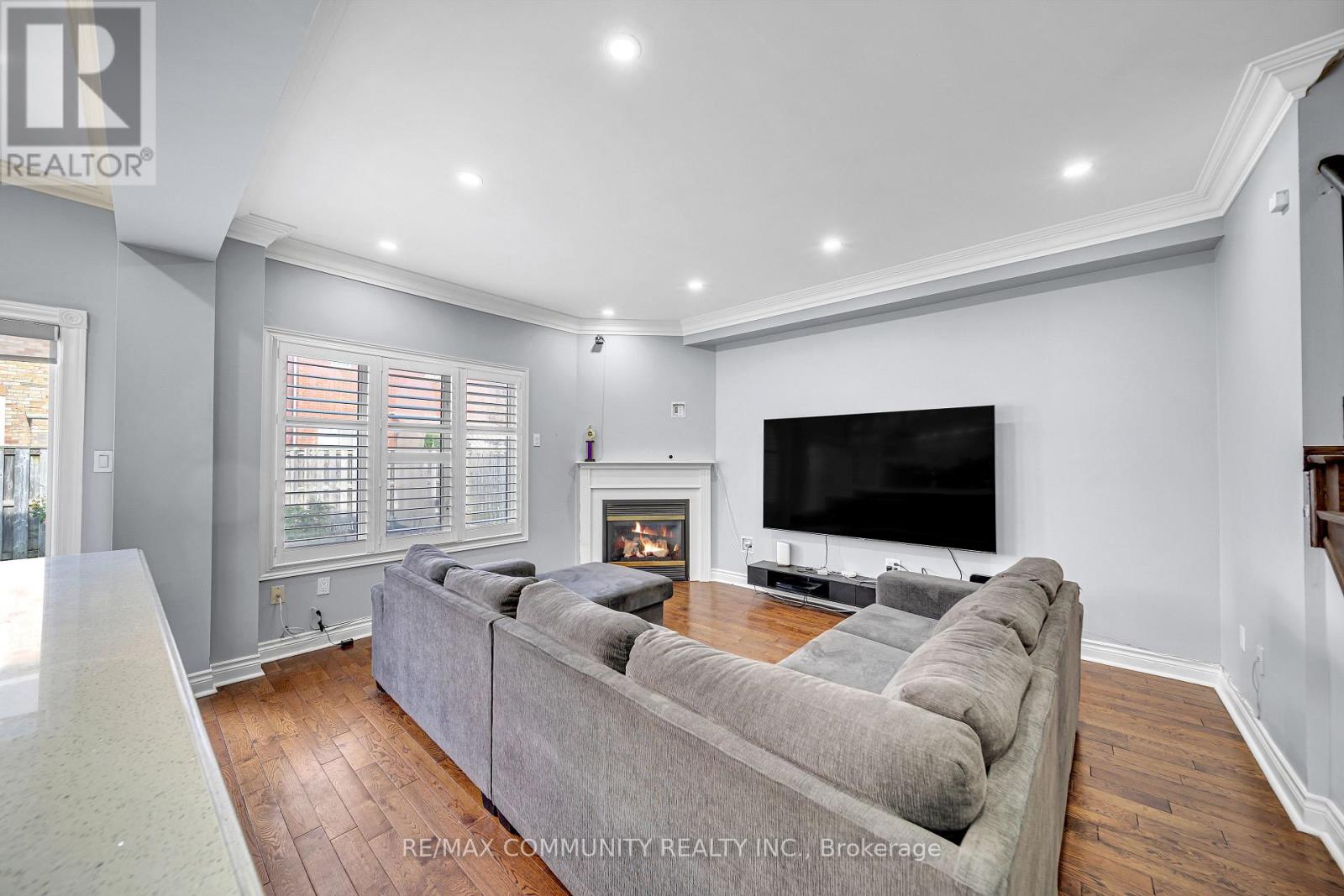 37 RACHETT ROAD - 10