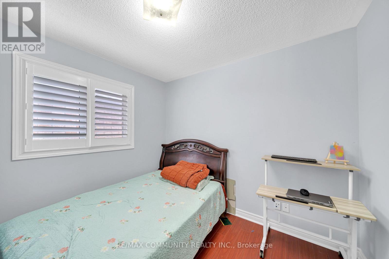 37 RACHETT ROAD - 17