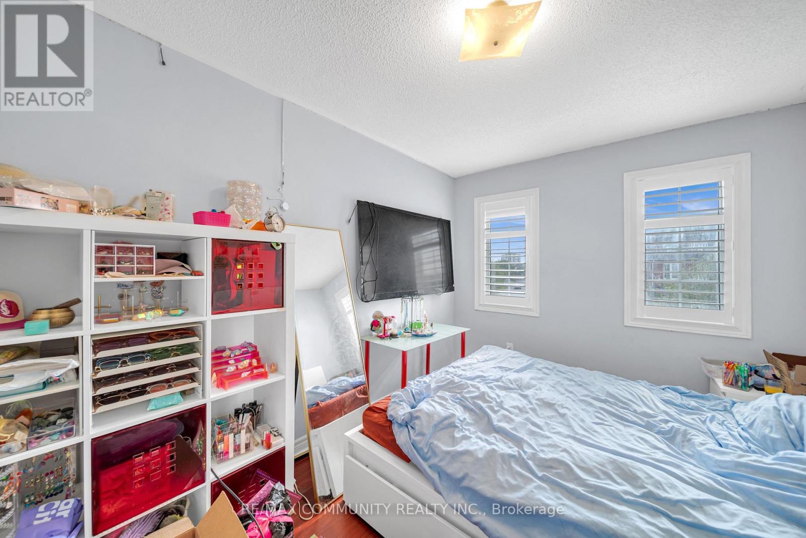 37 RACHETT ROAD - 19