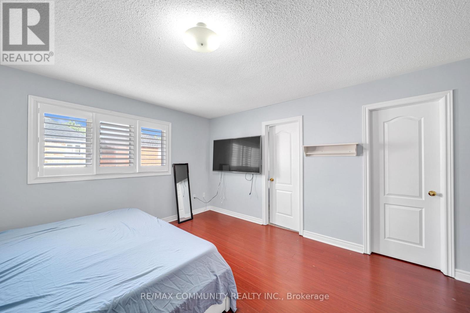 37 RACHETT ROAD - 21