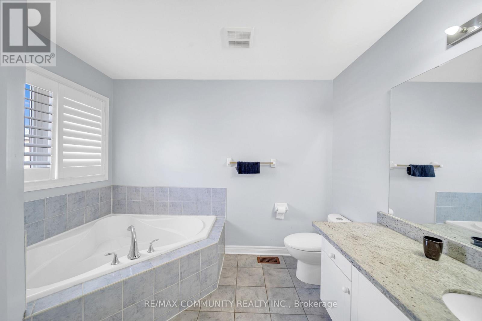 37 RACHETT ROAD - 22