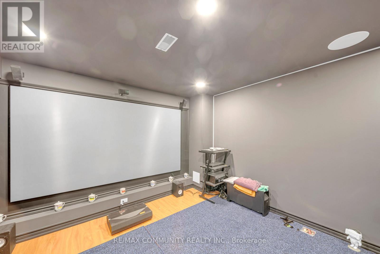 37 RACHETT ROAD - 24