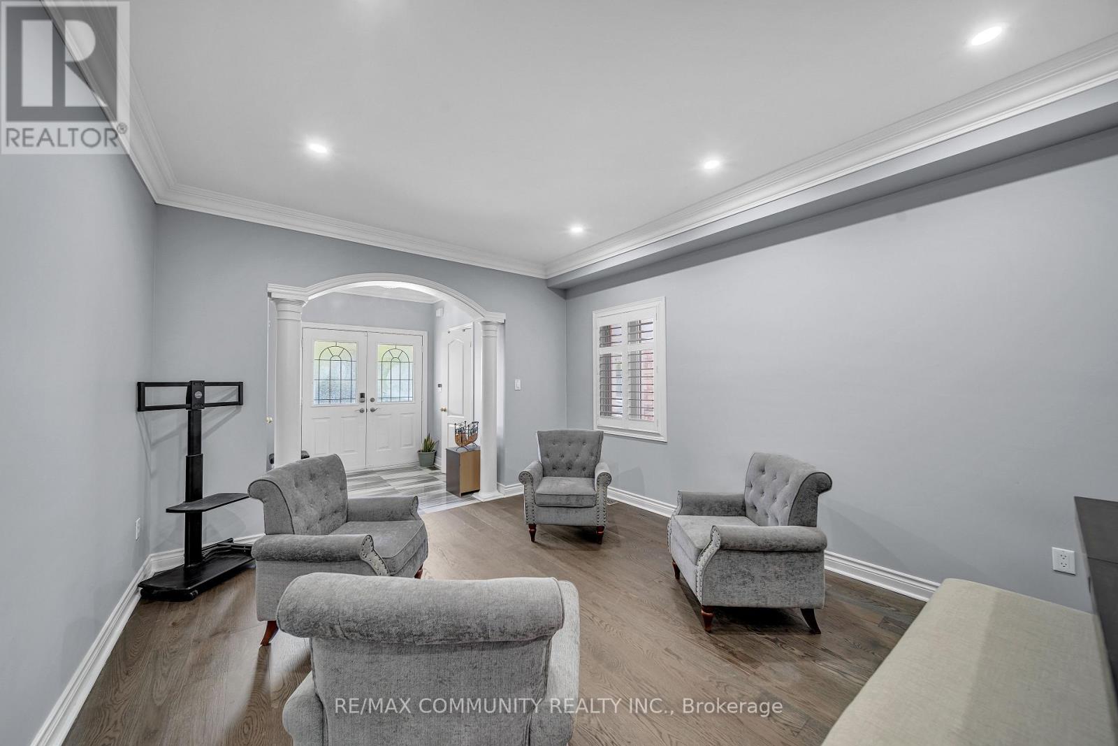 37 RACHETT ROAD - 5