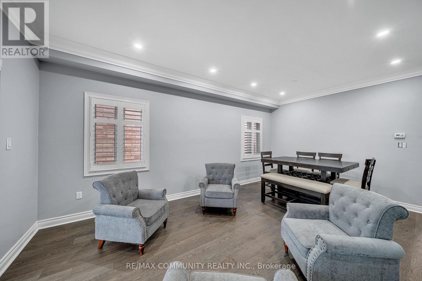 37 RACHETT ROAD - 7