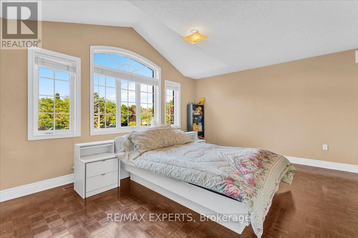 110 VELMAR DRIVE - Image 26