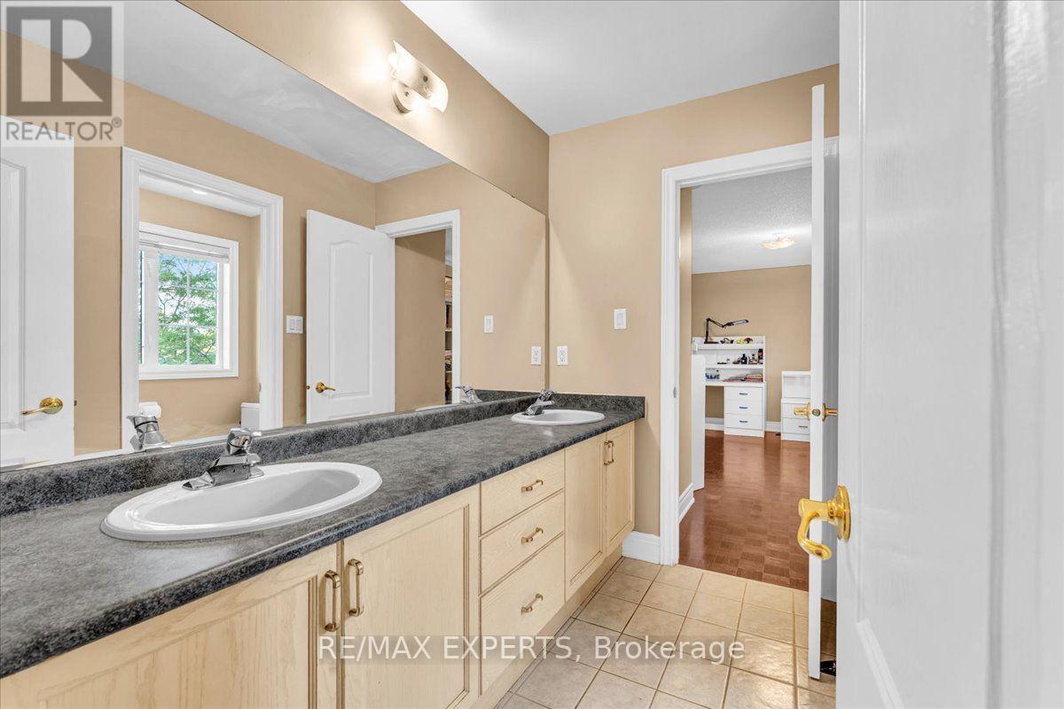 110 VELMAR DRIVE - Image 32