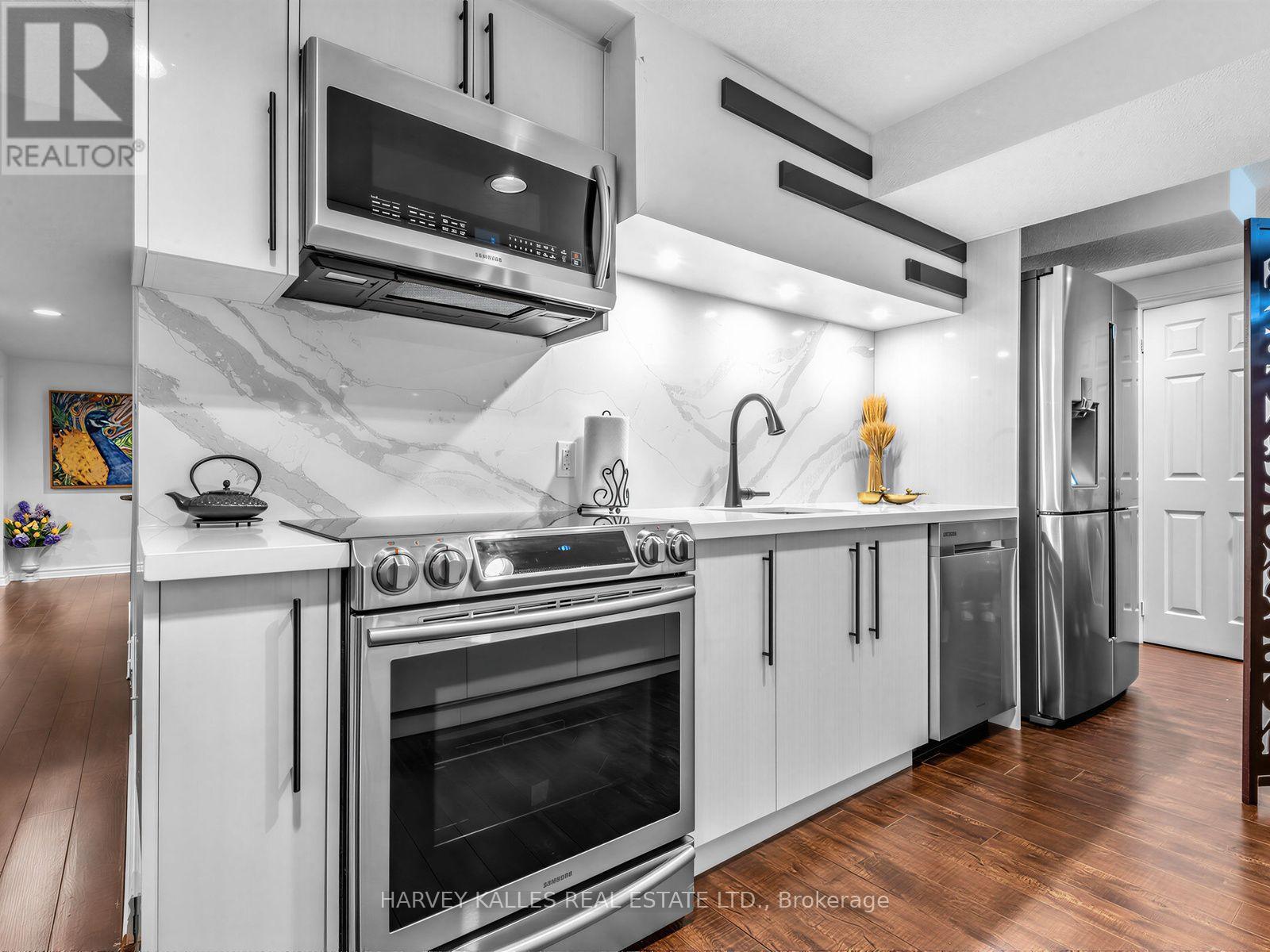 93 DOWNING BOULEVARD - 19