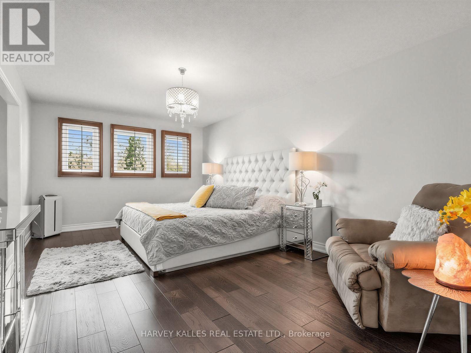93 DOWNING BOULEVARD - 24