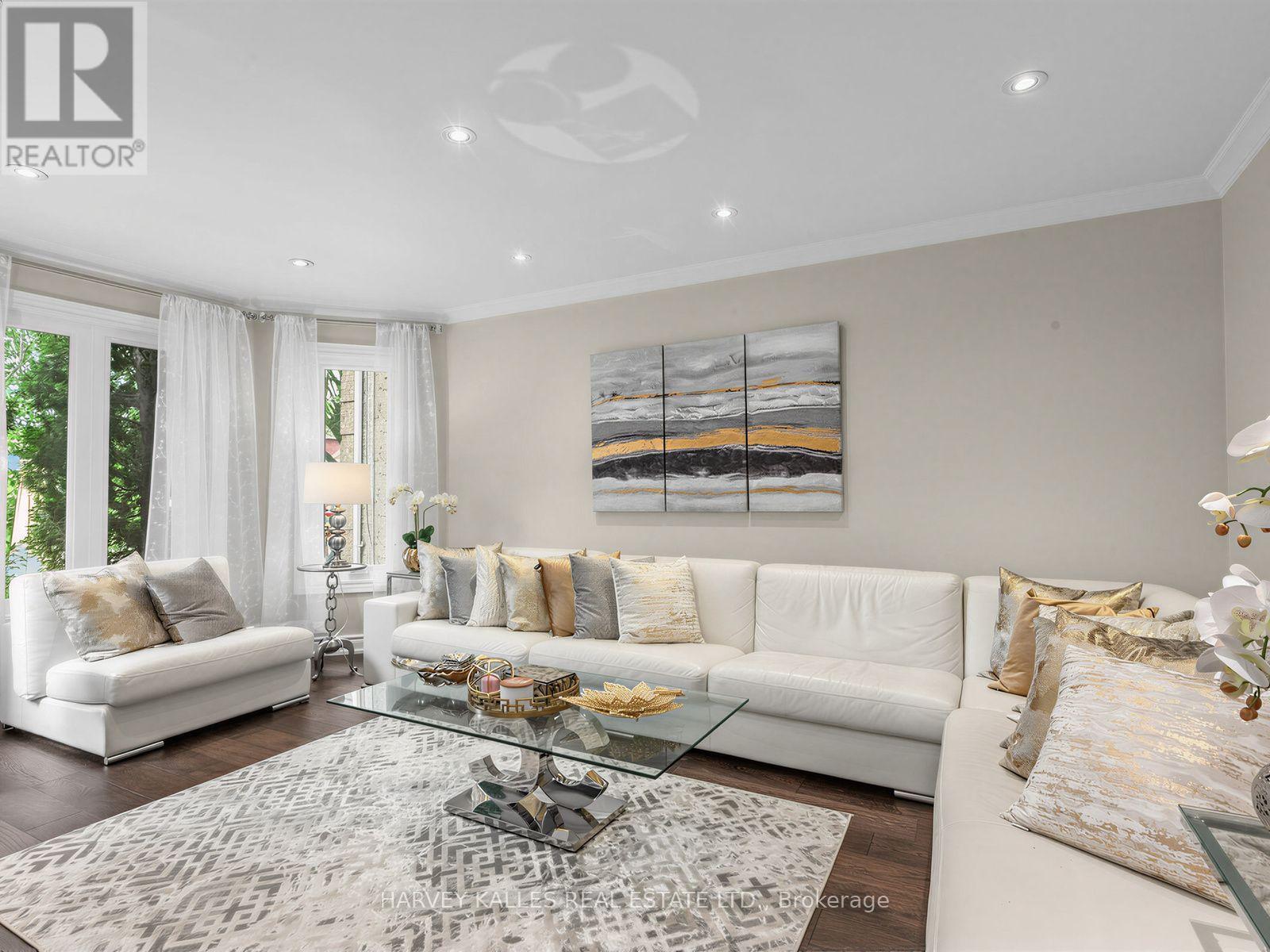 93 DOWNING BOULEVARD - 5