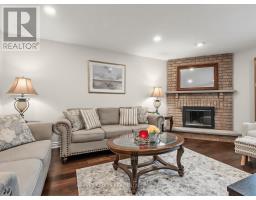 Family room - 93 Downing Boulevard, Vaughan, ON L4J7N5 Photo 7