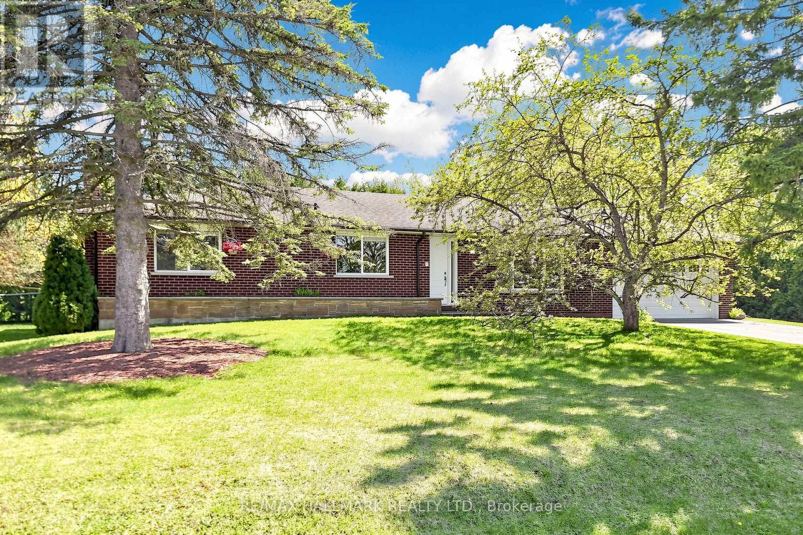 20 JASMINE CRESCENT - 1