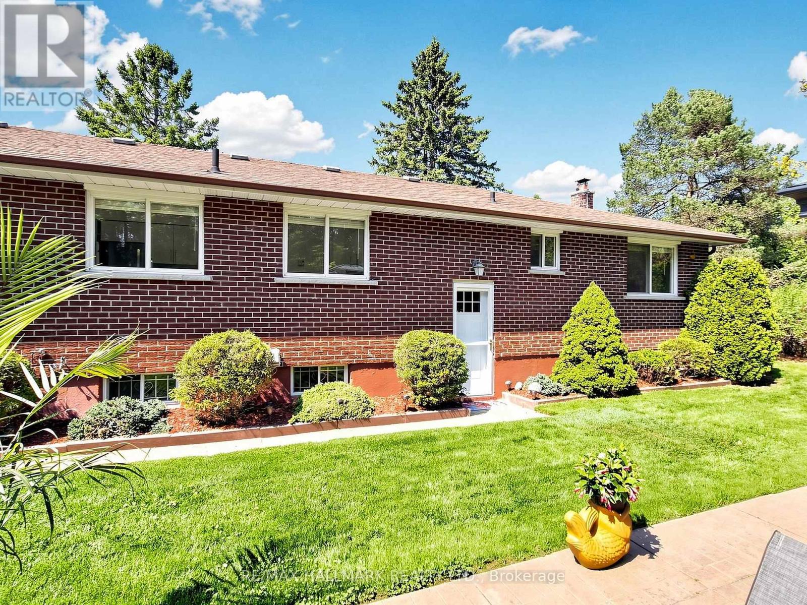 20 JASMINE CRESCENT - 20