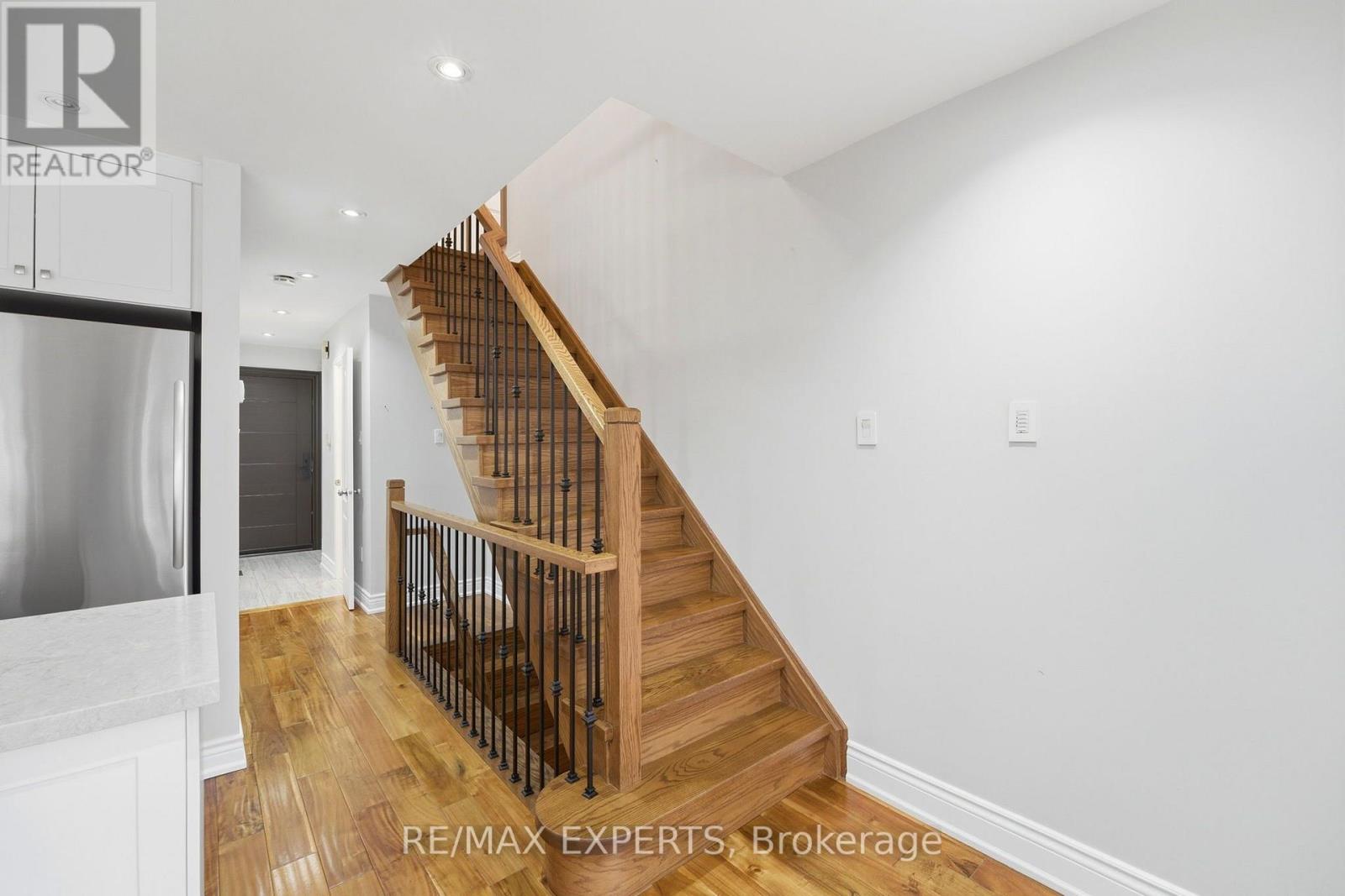80 TANIA CRESCENT - 17