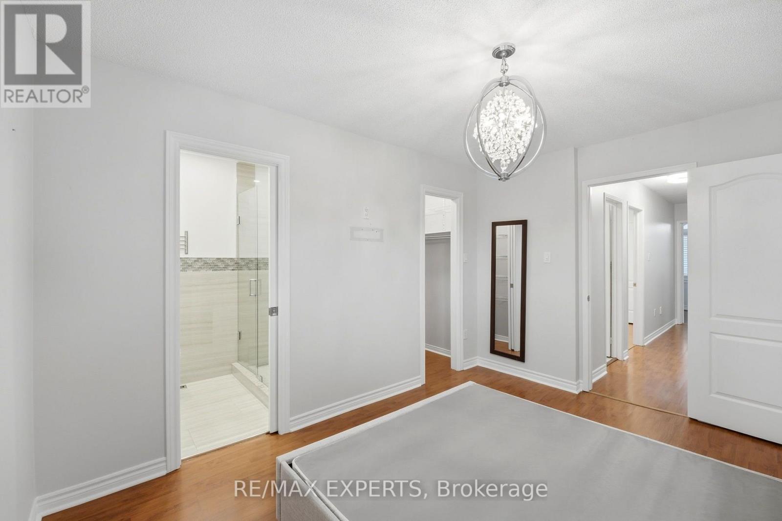 80 TANIA CRESCENT - 22