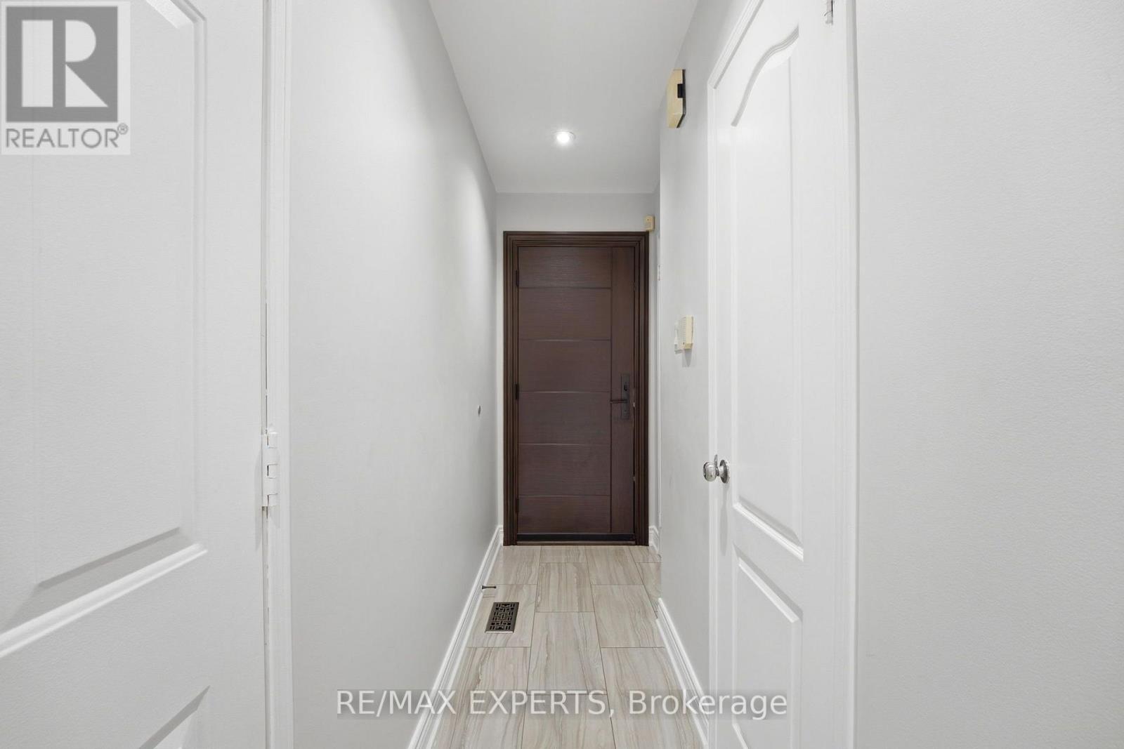 80 TANIA CRESCENT - 4