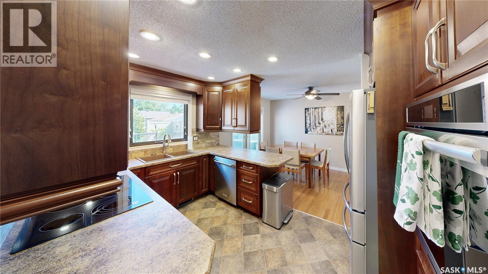 70 Hawkes AVENUE - Image 14