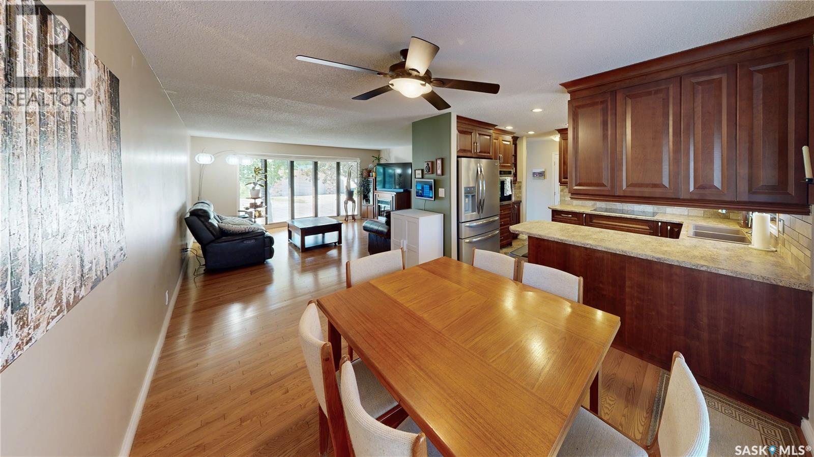 70 Hawkes AVENUE - Image 8