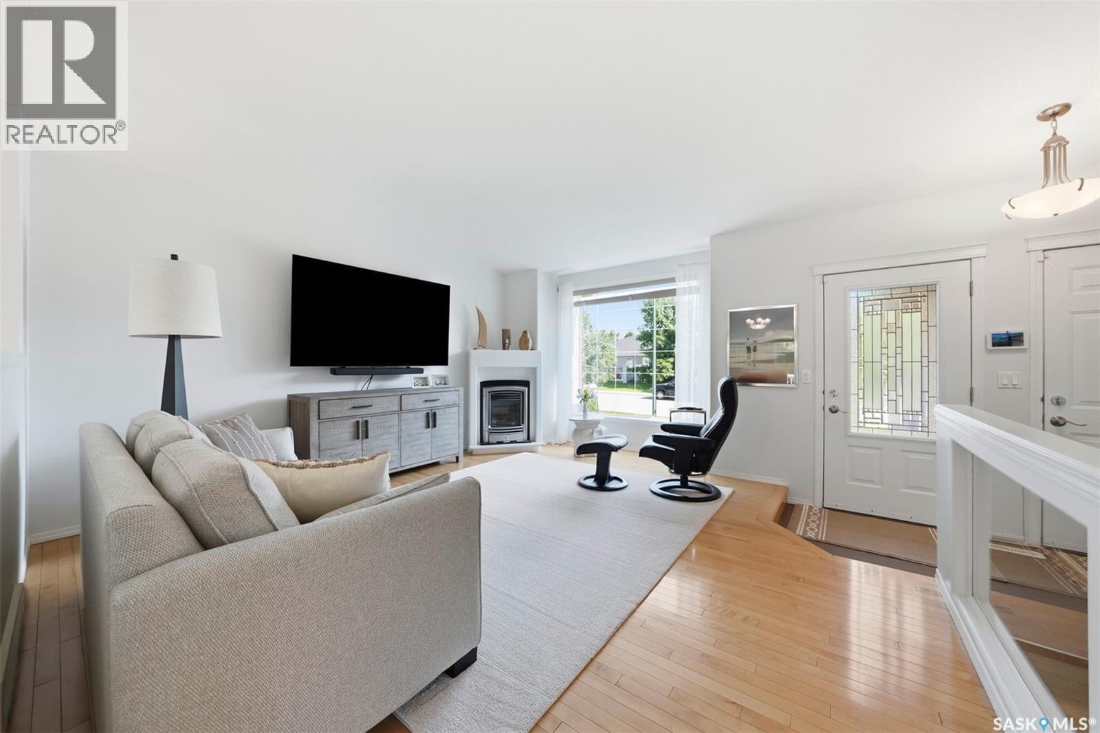 418 Bayfield CRESCENT - Image 4