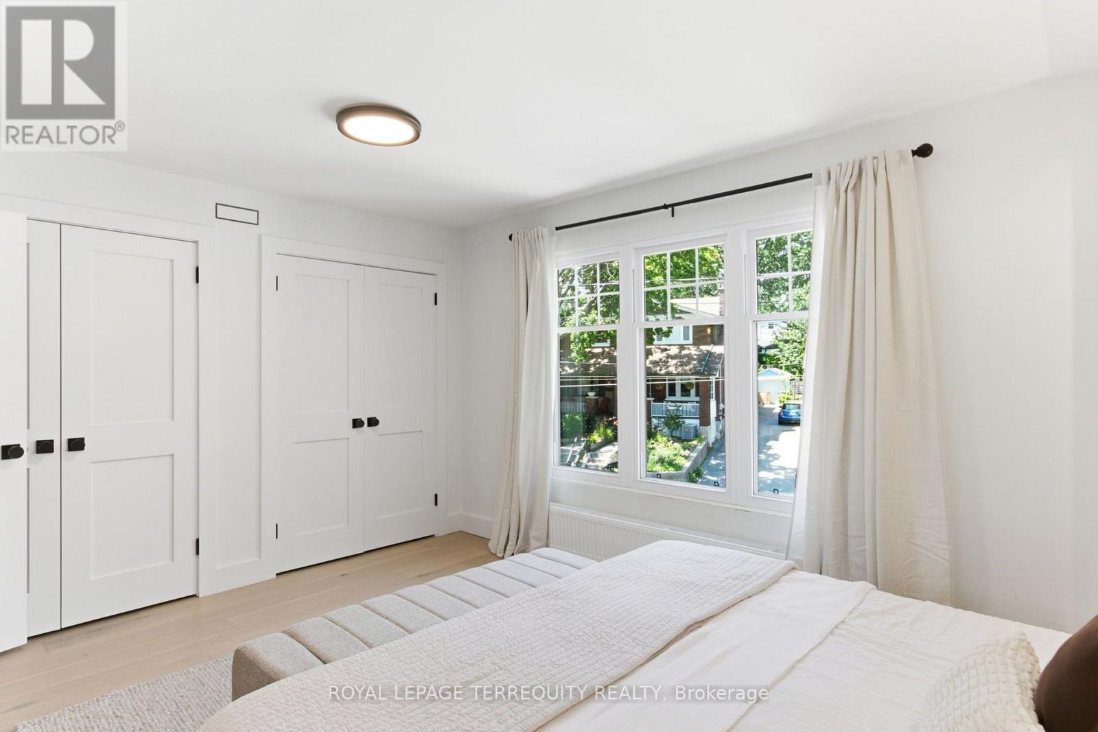 1775 GERRARD STREET E - 18