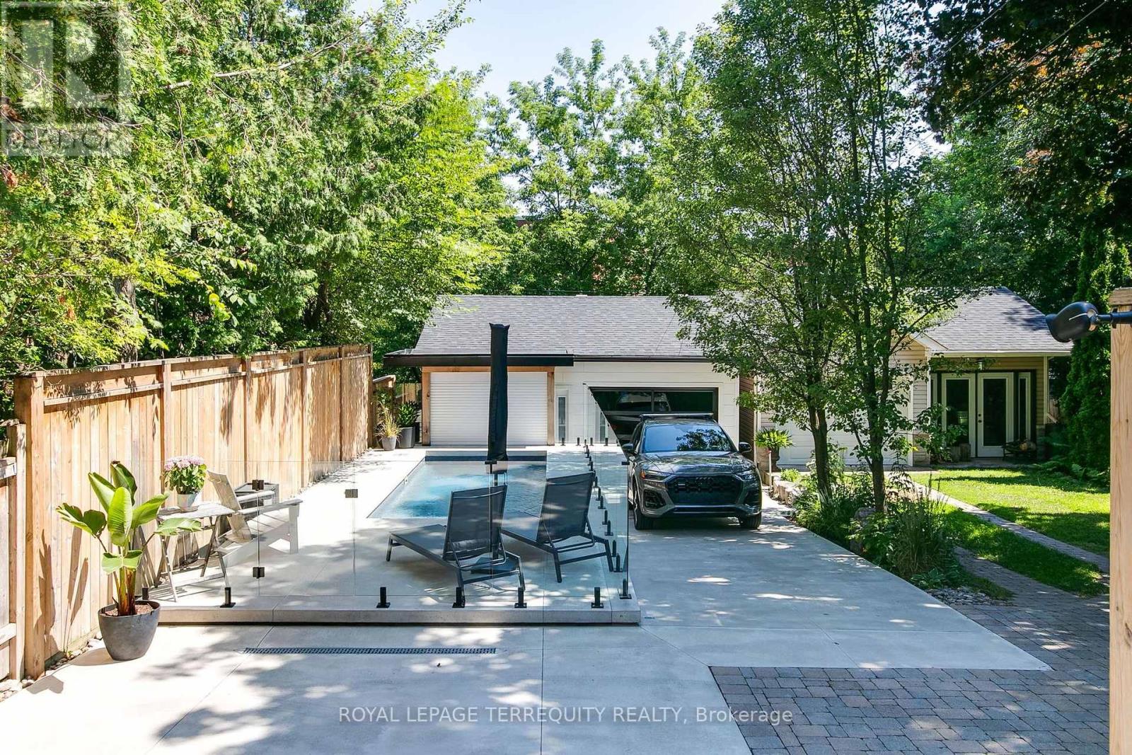 1775 GERRARD STREET E - 29