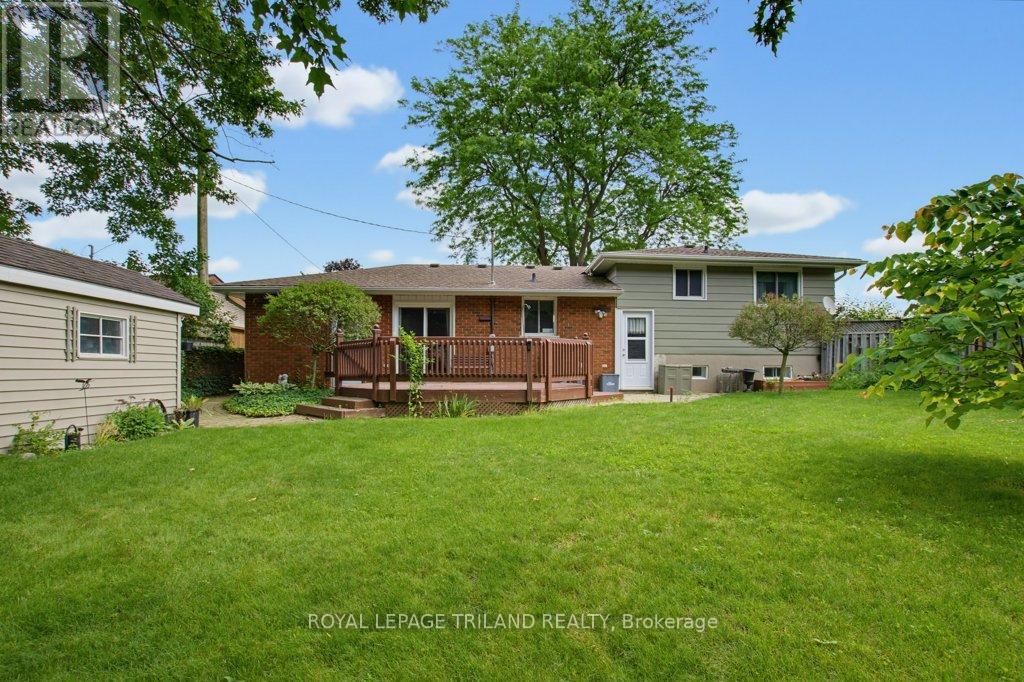 5 WARREN CRESCENT - 38