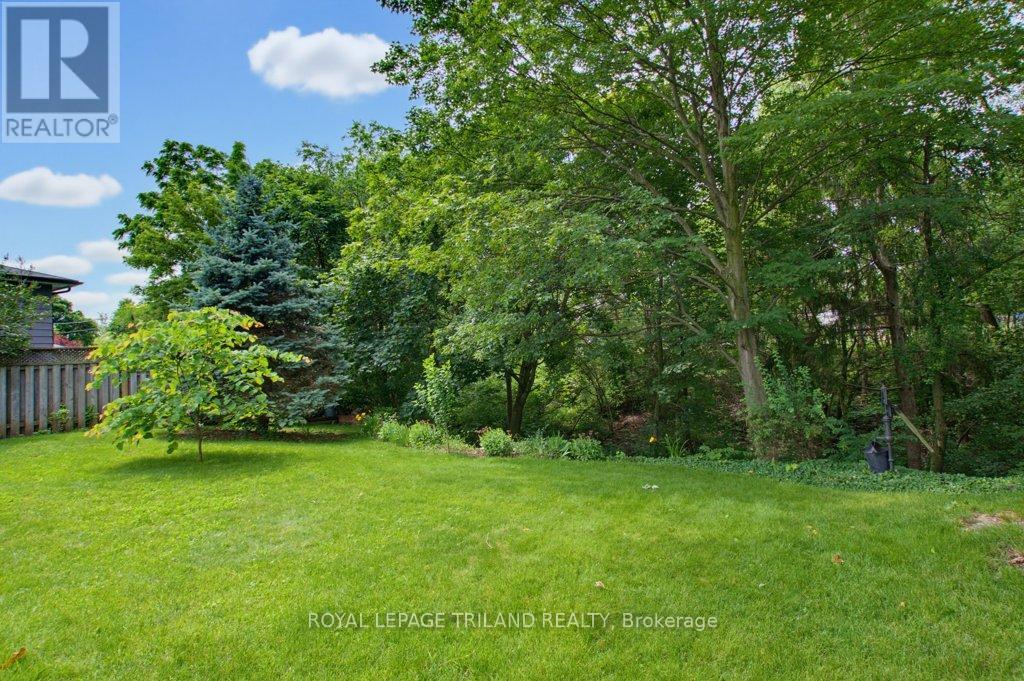 5 WARREN CRESCENT - 36