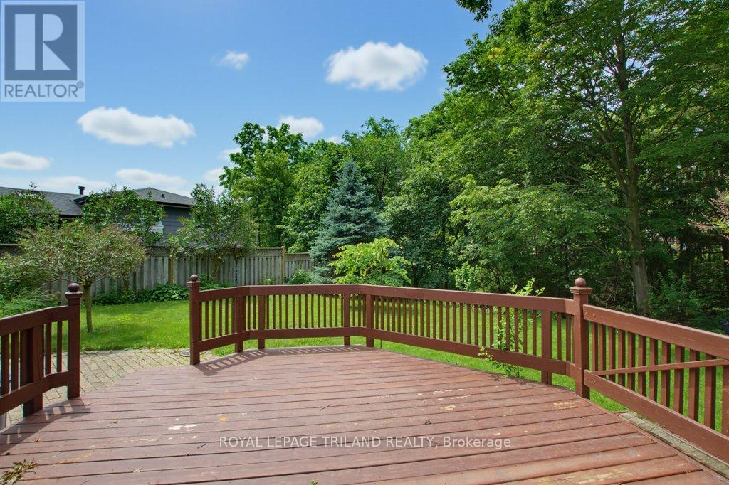 5 WARREN CRESCENT - 44