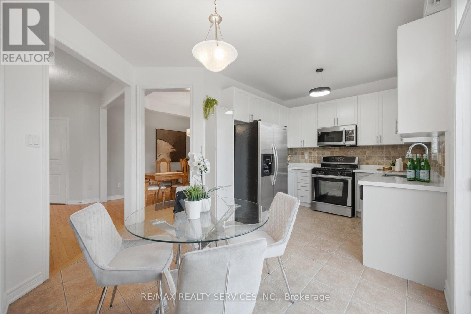157 FATHER TOBIN ROAD - 14