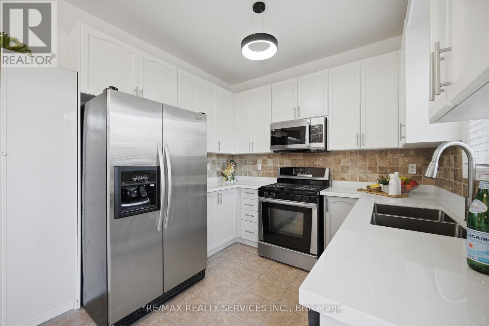 157 FATHER TOBIN ROAD - 15